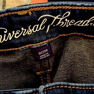 Universal thread jeans